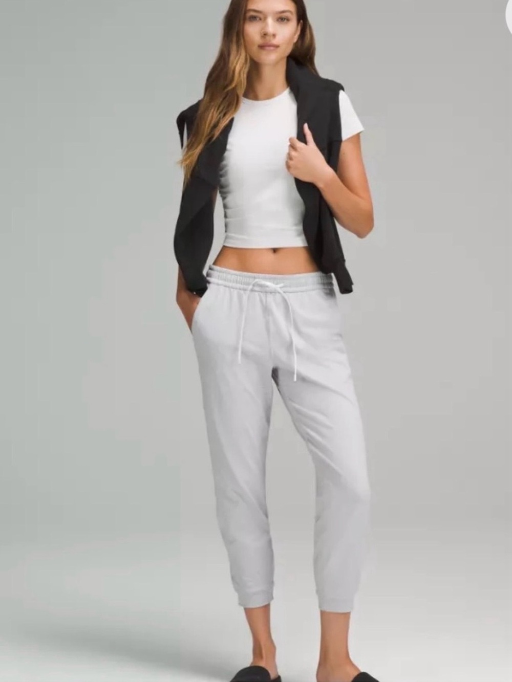Lululemon Soft Jersey Classic-Fit Mid-Rise Jogger Light Grey - Size 0